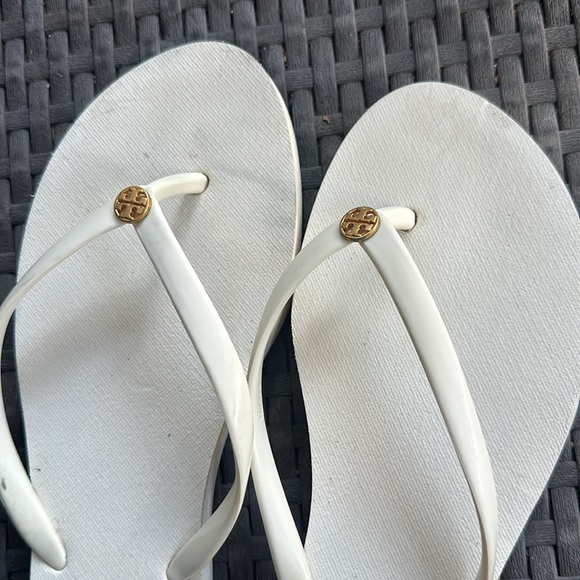 Tory Burch Solid thin flip flop PVC/EVA size 7 in New Ivory 2023 new style - Picture 5 of 6